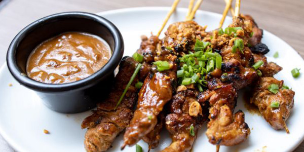 CHICKEN-SATAY_600.jpg